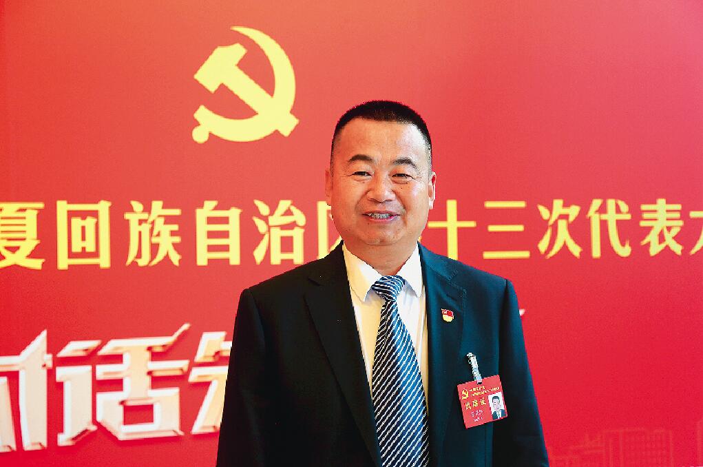宁夏正丰房地产开发有限公司党支部书记、机电设备安装总工程师　张晓炜.jpg