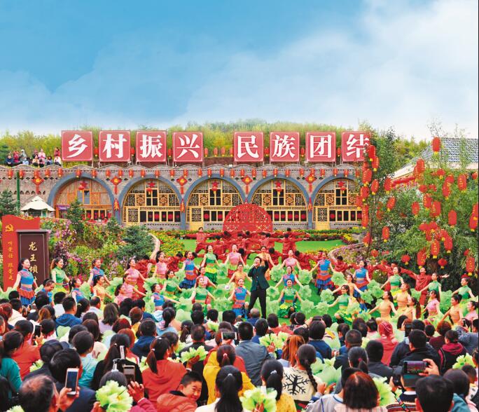 宁夏开展富有特色的群众性文化活动，促进各民族交往交流交融。.jpg